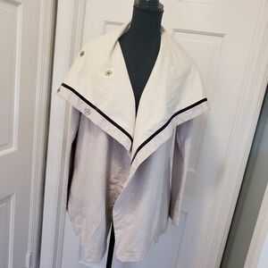 Lululemon Athletica Cream Color Jacket Size 6 Athlesuire fully lined Jacket